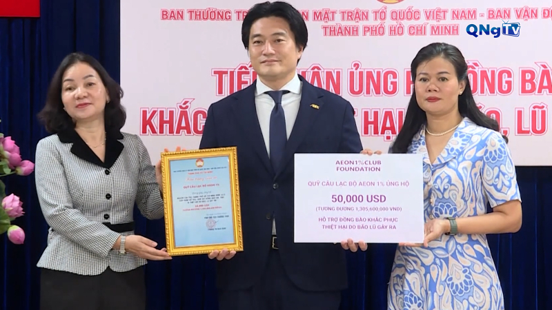 Thành phố Hồ Chí Minh tiếp nhận hơn 180 tỷ đồng ủng hộ đồng bào bị thiên tai