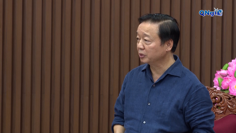 Phó Thủ tướng Trần Hồng Hà làm việc với tỉnh Quảng Ngãi về khắc phục hậu quả mưa lũ