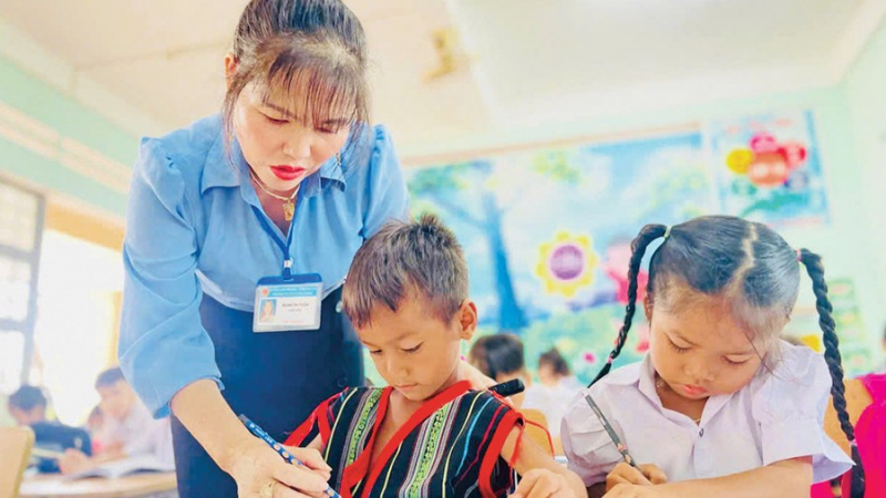 Phê duyệt chương trình nâng cao chất lượng giáo dục, đào tạo cho đồng bào dân tộc tây nguyên