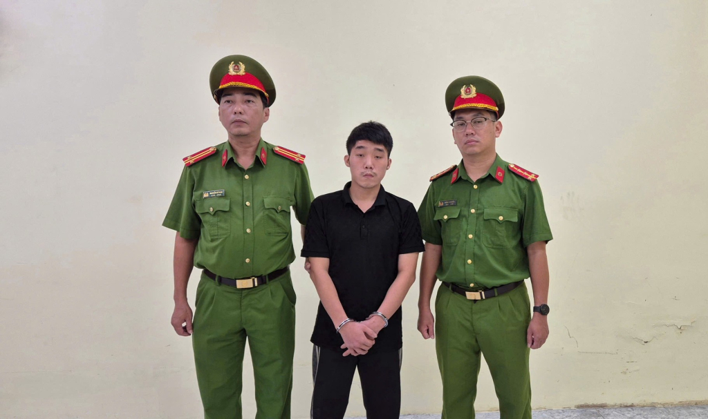 Cơ quan Cảnh sát điều tra Công an thành phố Hồ Chí Minh đã khởi tố bị can, thi hành Lệnh bắt bị can để tạm giam đối với Đoàn Quốc Việt. 