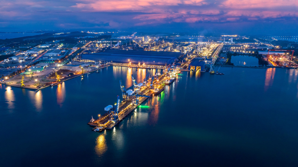 Công nghiệp là điểm sáng trong phát triển công nghiệp của tỉnh Quảng Ngãi.