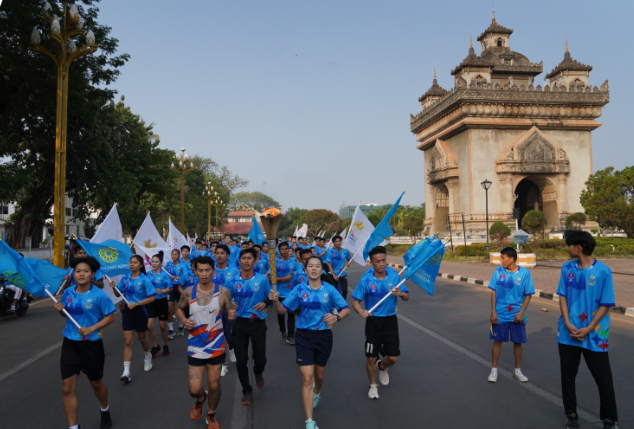 Các vận động viên rước đuốc trước mỗi kỳ Đại hội Thể thao Đông Nam Á