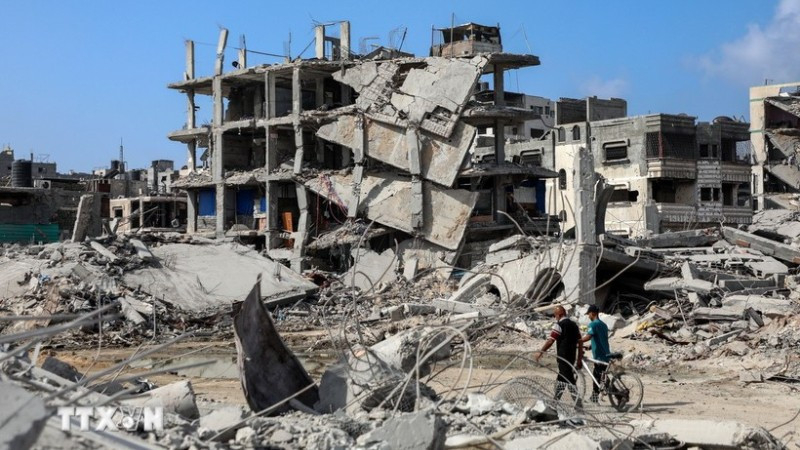 Các tòa nhà bị phá hủy trong xung đột tại Jabalia, phía Bắc Dải Gaza, ngày 24/10/2025. (Nguồn: THX/TTXVN)