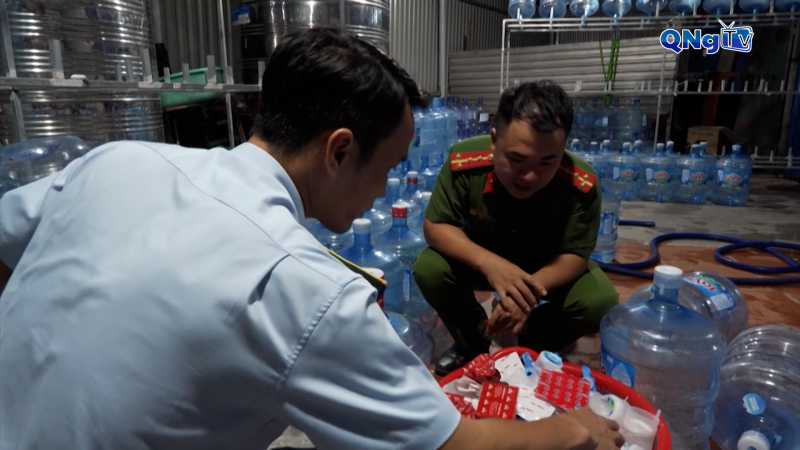 Làm giả nước tinh khiết thương hiệu nổi tiếng