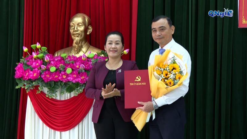 Công bố quyết định của Ban Thường vụ Tỉnh uỷ về công tác cán bộ