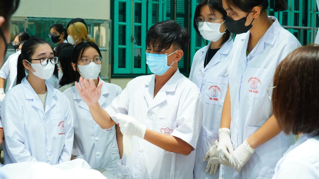 Giáo viên sắp có phụ cấp độc hại lên tới 0,4 lần lương cơ sở