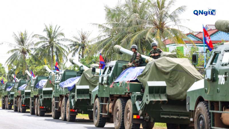 Campuchia v&agrave; Th&aacute;i Lan triển khai r&uacute;t vũ kh&iacute; hạng nặng