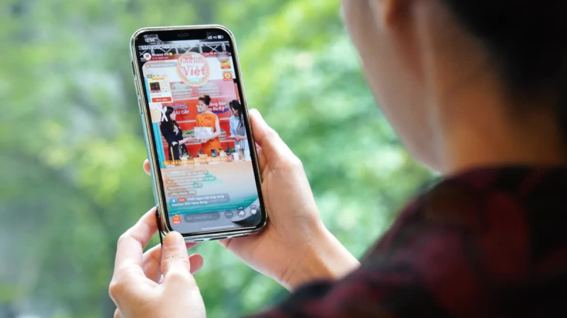 Đề xuất dừng phát livestream bán hàng ngay khi có nội dung vi phạm