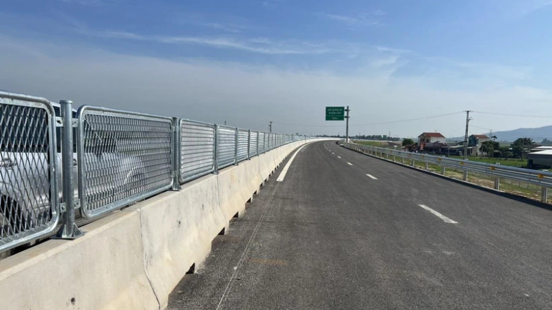 Nhiều đoạn cao tốc Bắc - Nam chậm tiến độ, y&ecirc;u cầu ho&agrave;n th&agrave;nh thu ph&iacute; cuối 2025