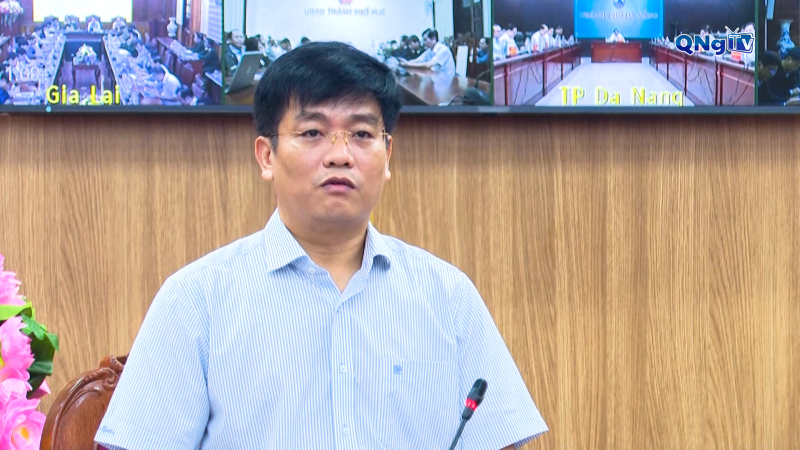 Tập trung ứng phó bão số 13