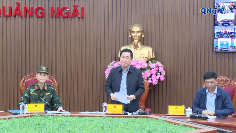 Khẩn cấp ứng phó bão số 13