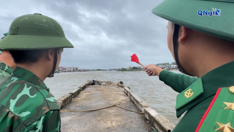 Kiểm so&aacute;t chặt kh&ocirc;ng cho t&agrave;u thuyền ra khơi