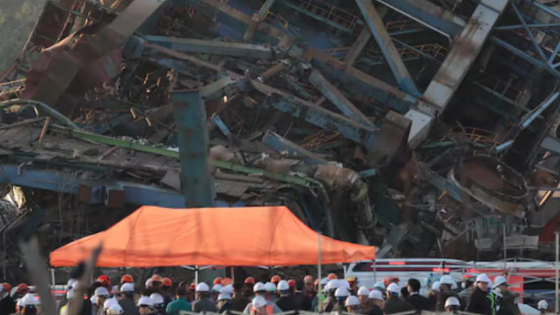 Sập tháp lò hơi tại nhà máy điện ở Hàn Quốc