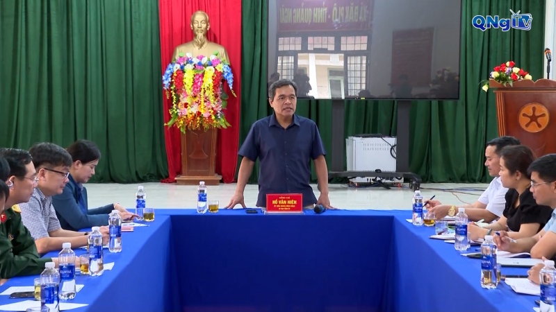 Bí thư tỉnh ủy Hồ Văn Niên làm việc tại xã Đăk Plô