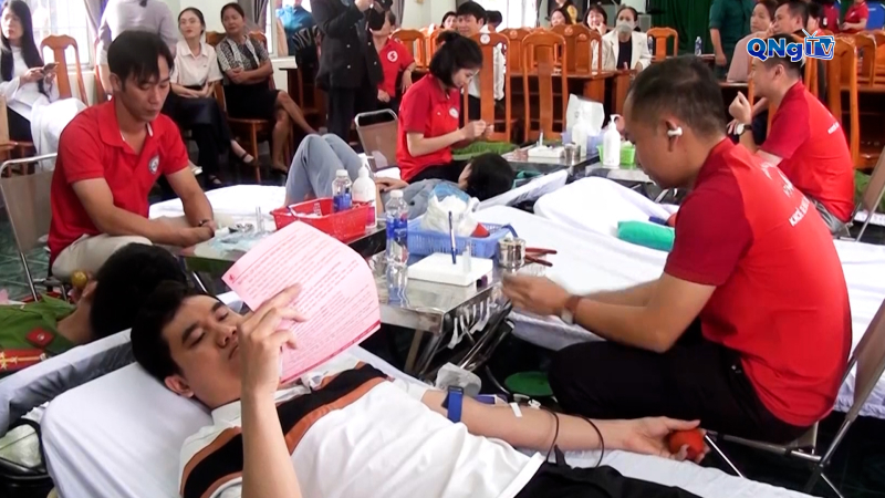 Ngày hội hiến máu tình nguyện ở phường Đăk Cấm