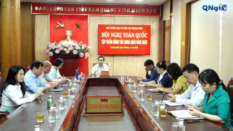 Bồi dưỡng nghiệp vụ công tác khoa giáo