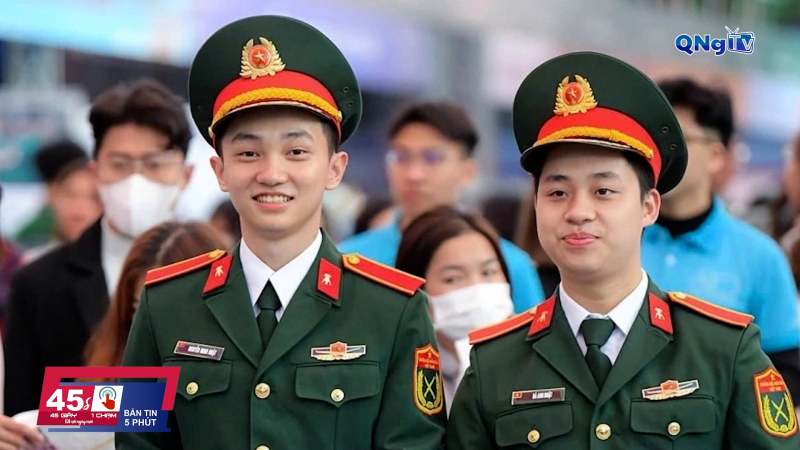 45 giây 1 chạm ngày 13/11