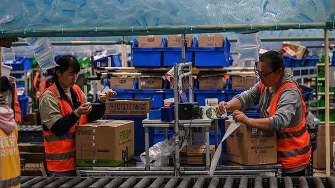 Trung Quốc siết thuế với nhà bán hàng trên sàn thương mại điện tử