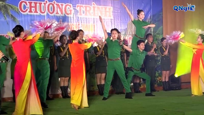 Biểu diễn nghệ thuật phục vụ nhân dân biên giới