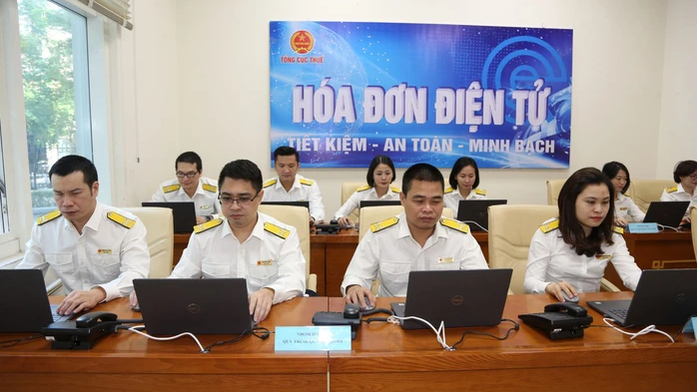 Đề xuất sử dụng 0,1% thuế giá trị gia tăng để "thưởng" cho người tiêu dùng