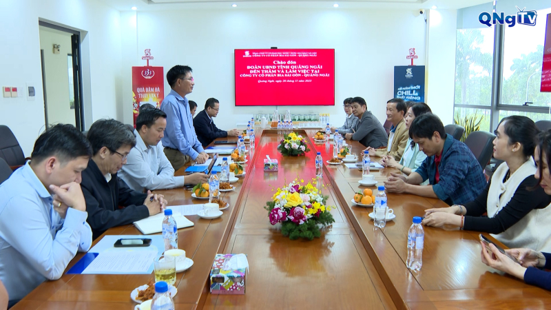 Làm việc với hai doanh nghiệp ở Khu công nghiệp Quảng Phú