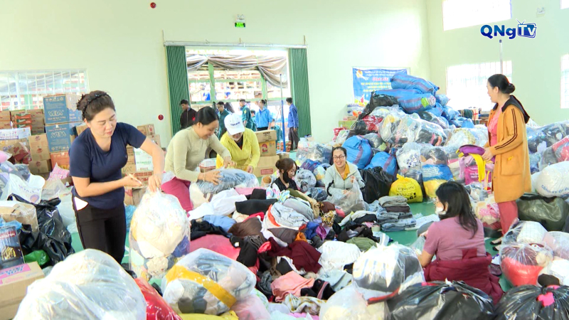 Gia Lai chung tay cứu trợ đồng bào vùng lũ