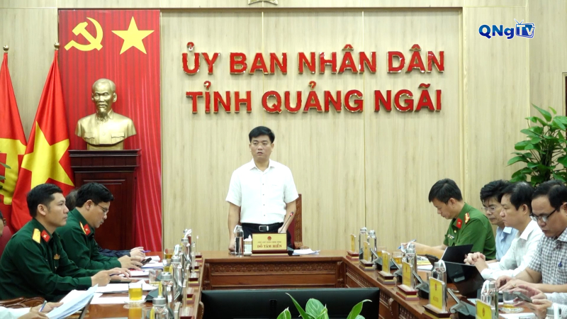 Chủ động các phương án ứng phó khẩn cấp bão số 15