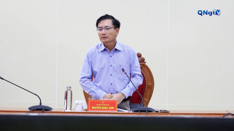 Phó chủ tịch UBND tỉnh Nguyễn Ngọc Sâm làm việc với các doanh nghiệp cao su