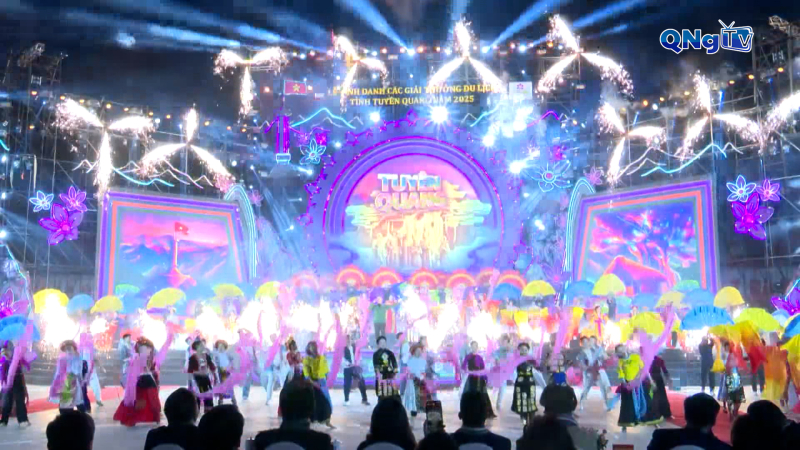 Tuy&ecirc;n Quang khai mạc Lễ hội Hoa tam gi&aacute;c mạch lần thứ XI