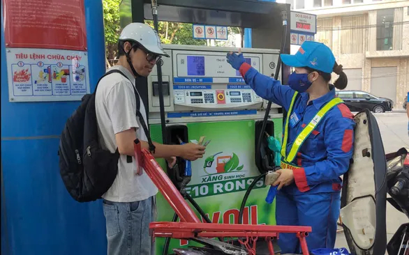 Petrolimex kiến nghị các giải pháp để thực hiện bán xăng E10 trên toàn quốc.