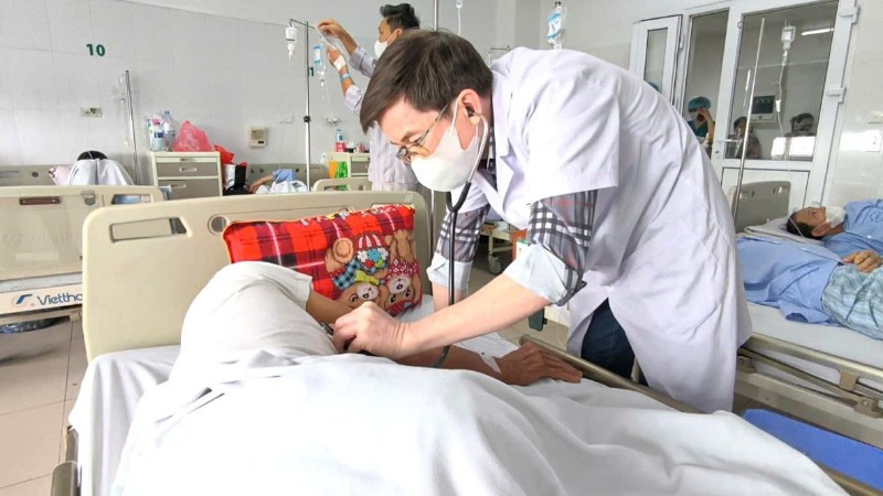 Bảo hiểm y tế là trụ cột để tiến tới miễn viện phí toàn dân 