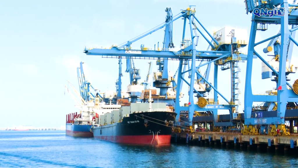 Cảng Hòa Phát Dung Quất