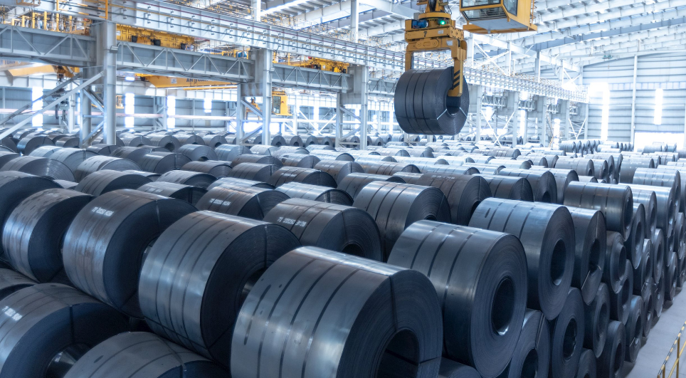 Thép cuộn cán nóng tăng trưởng mạnh 