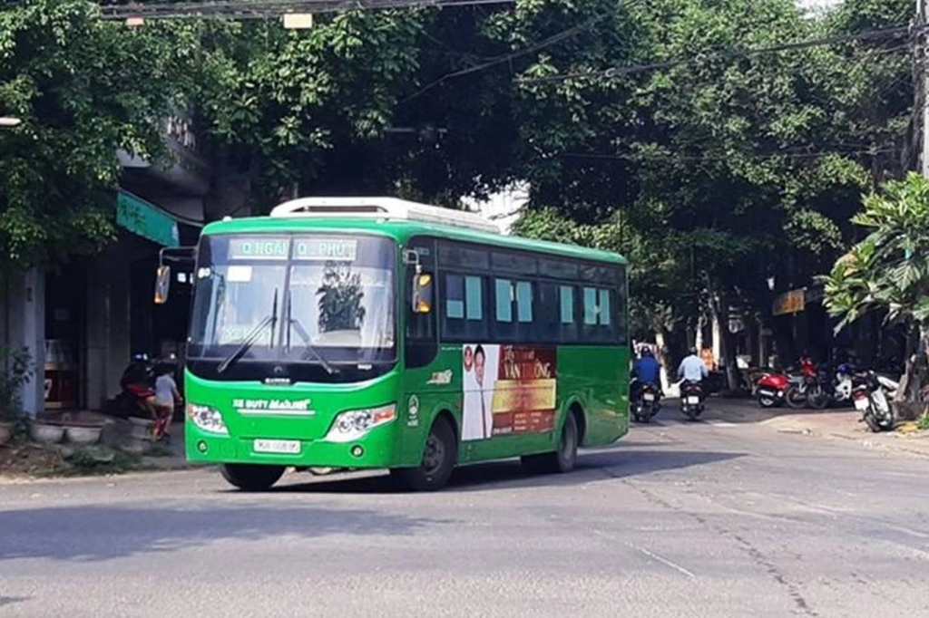 Tỉnh Quảng Ngãi ban hành chính sách miễn, giảm giá vé xe buýt cho nhiều đối tượng (Ảnh: Nguyễn Linh).