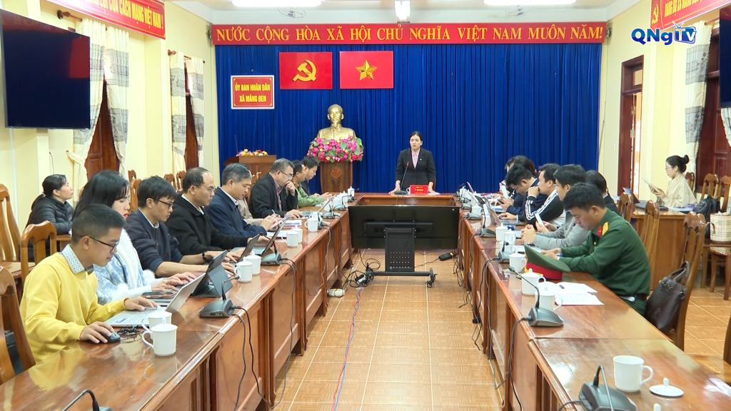 Quang cảnh buổi làm việc.