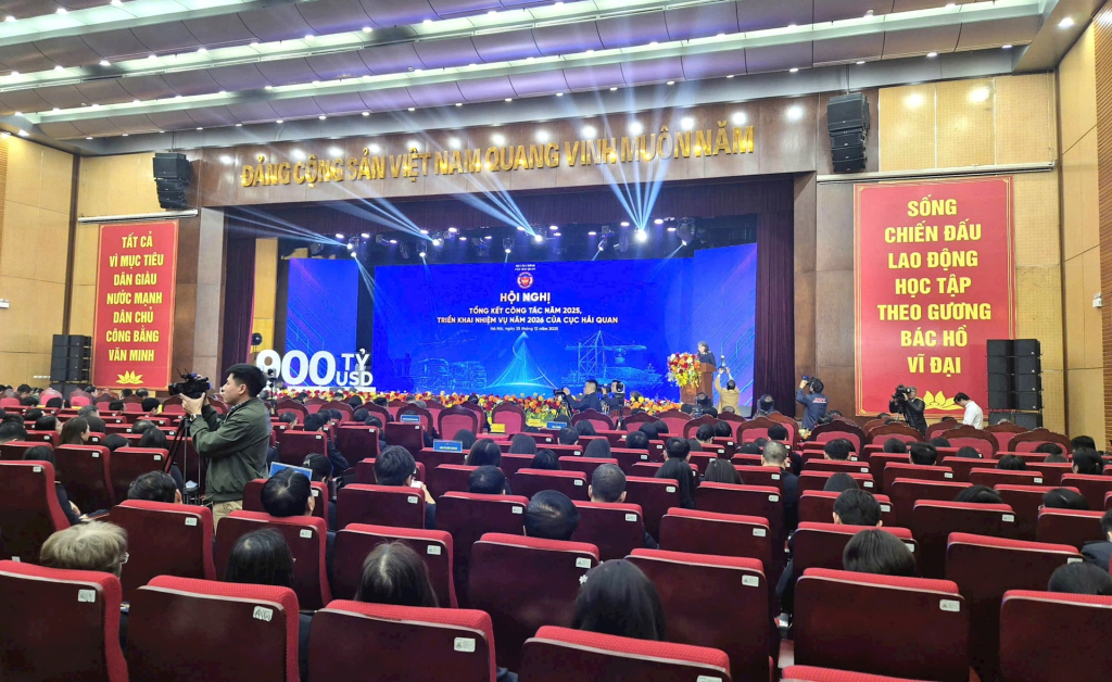 Quang cảnh hội nghị. Ảnh: H.T