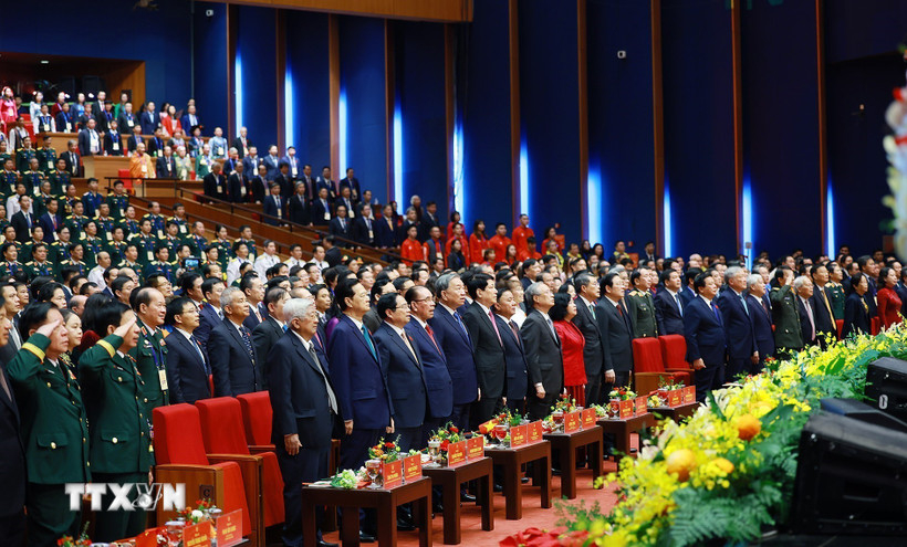 Tổng Bí thư Tô Lâm, Chủ tịch nước Lương Cường và Thủ tướng Phạm Minh Chính cùng các đại biểu tham dự Đại hội Thi đua yêu nước lần thứ XI. Ảnh: Dương Giang/TTXVN