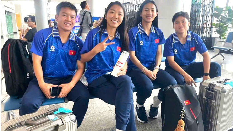 Đội tuyển bóng đá nữ Việt Nam lên đường tham dự SEA games 33