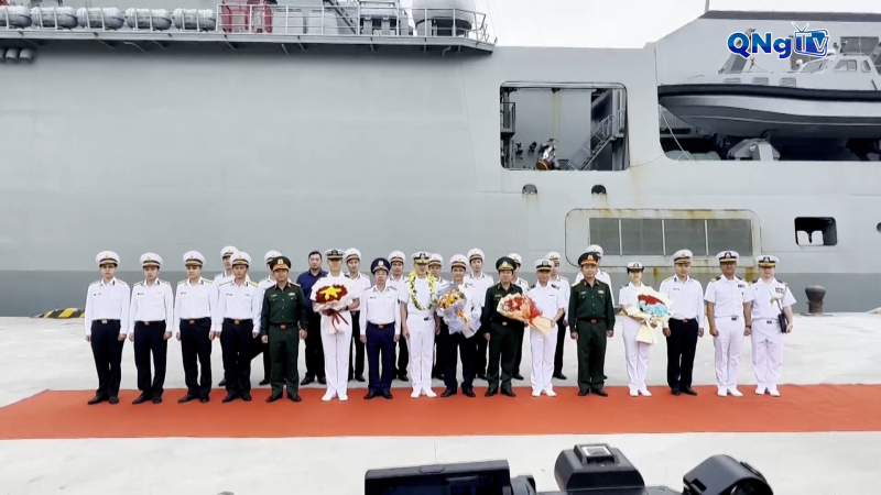 Tàu huấn luyện hải quân Hàn Quốc thăm hữu nghị thành phố Đà Nẵng