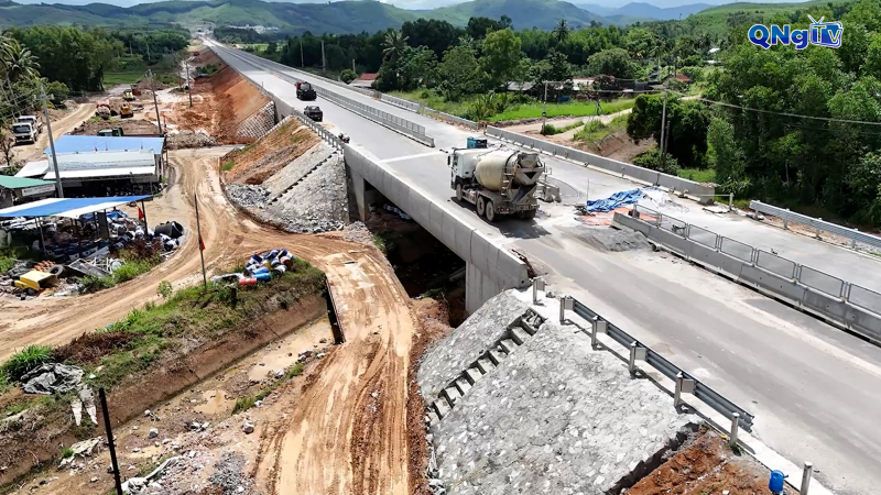 Tháng 12 cơ bản thông tuyến cao tốc Quảng Ngãi - Hoài Nhơn