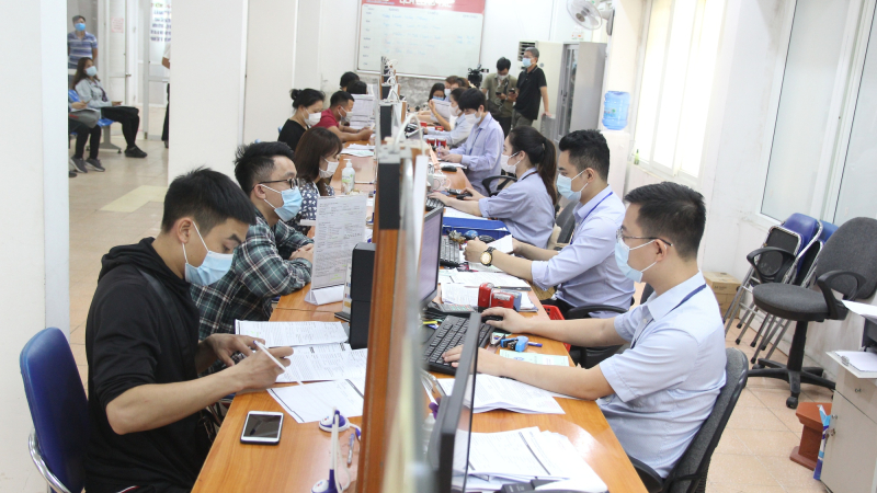 Gần 147.000 người nghỉ việc theo tinh giản biên chế