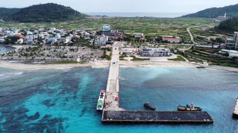 Vận tải đường thủy - “mạch nối” đưa du khách tiếp cận Lý Sơn 