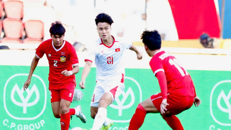 U22 Việt Nam tạm dẫn đầu bảng B tại SEA games 33