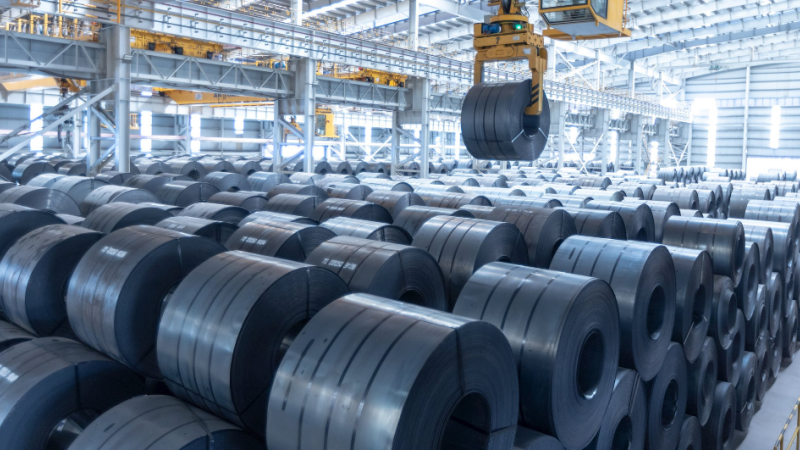 Thép cuộn cán nóng tăng trưởng mạnh 