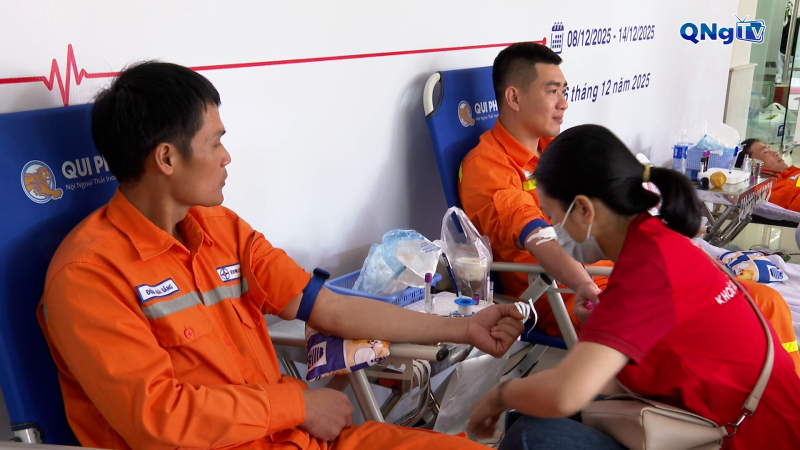 Chương trình Tuần lễ hồng EVN lần thứ XI