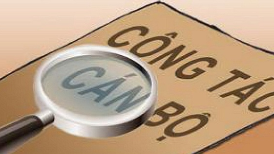 Tiêu cực trong công tác cán bộ 