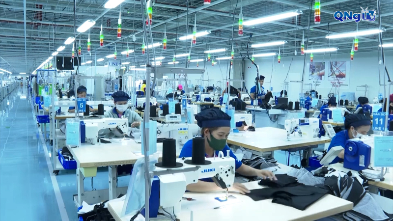 Giải quyết việc làm để giảm nghèo bền vững