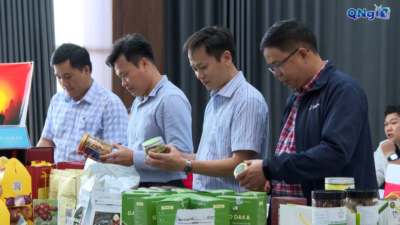 Thẩm định các sản phẩm tiềm năng đạt OCOP 3 - 5 sao đợt 2