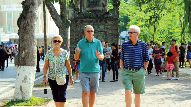 Du lịch Việt Nam lập kỷ lục mới, đón trên 19 triệu lượt khách quốc tế trong 11 tháng 