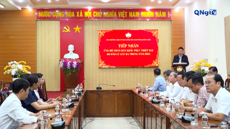 Tiếp nhận 200 triệu đồng hỗ trợ khắc phục thiên tai